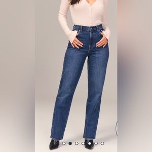 Abercrombie and fitch Curve Love Ultra High Rise 90s Straight Jean Size 31/12 L